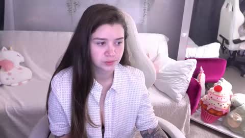 amellymillyy online show from 10.06.25