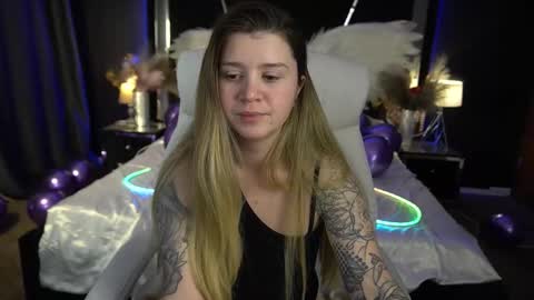 Snapshot of amellymillyy chatting on 01.17.26 amellymillyy online show from 01.17.26