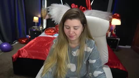 Snapshot of amellymillyy chatting on 02.11.26 amellymillyy online show from 02.11.26