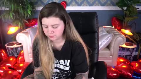 Snapshot of amellymillyy chatting on 02.17.26 amellymillyy online show from 02.17.26