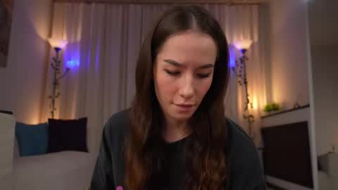 Snapshot of amelyxxx chatting on 05.17.26 Amy online show from 05.17.26
