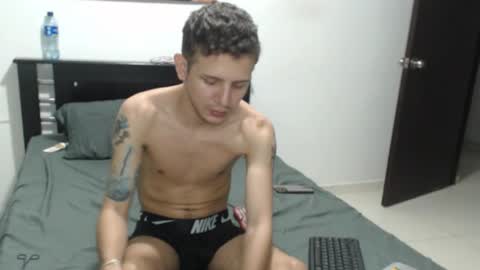 Snapshot of americanbig_dick chatting on 10.31.25 Lucian online show from 10.31.25