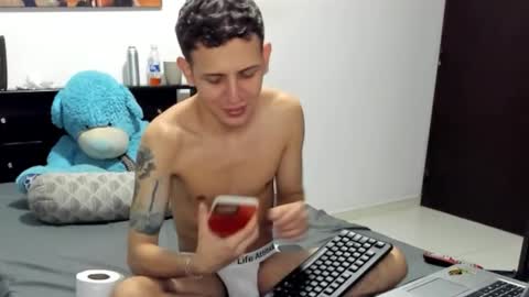 Snapshot of americanbig_dick chatting on 11.13.25 Lucian online show from 11.13.25