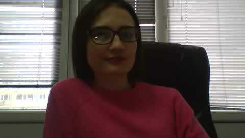 Julia  online show from 02.18.25