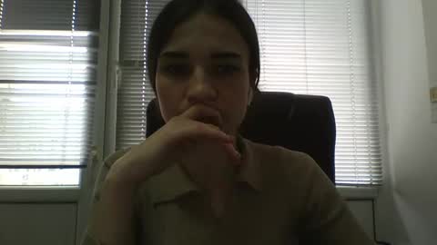 Julia  online show from 02.20.25