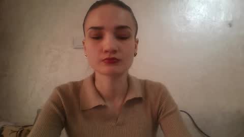 Julia  online show from 03.05.25