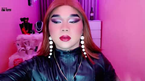 Queen Mireska online show from 12.04.24