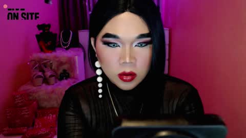 Queen Mireska online show from 12.16.24