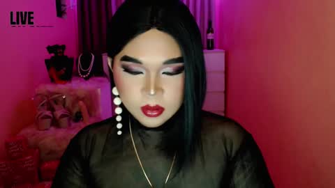 Queen Mireska online show from 12.20.24