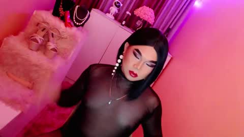 Queen Mireska online show from 01.09.25