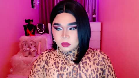 Queen Mireska online show from 02.04.25