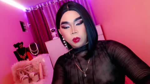 Queen Mireska online show from 03.03.25