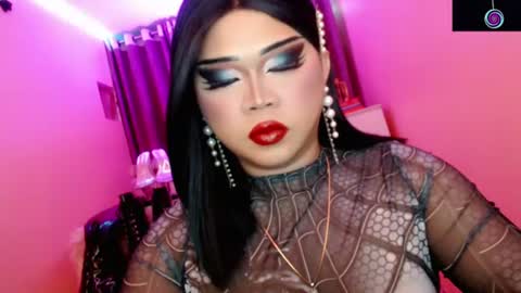 Snapshot of amiadoll chatting on 06.09.26 Queen Mireska online show from 06.09.26