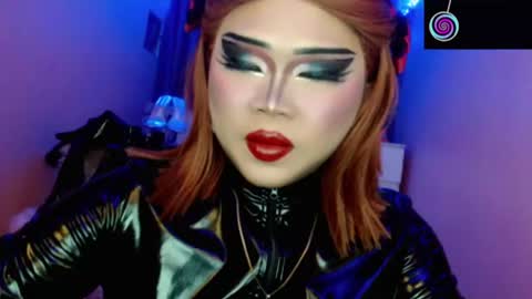 Snapshot of amiadoll chatting on 06.19.26 Queen Mireska online show from 06.19.26