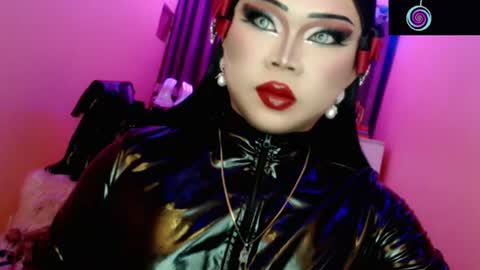 Snapshot of amiadoll chatting on 06.27.26 Queen Mireska online show from 06.27.26