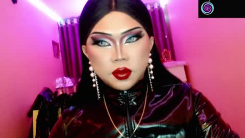Snapshot of amiadoll chatting on 07.03.26 Queen Mireska online show from 07.03.26