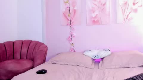 AmiiClark  online show from 02.06.26