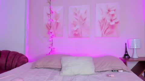 Snapshot of amiiclark chatting on 03.14.26 AmiiClark online show from 03.14.26