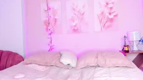 Snapshot of amiiclark chatting on 03.22.26 AmiiClark online show from 03.22.26