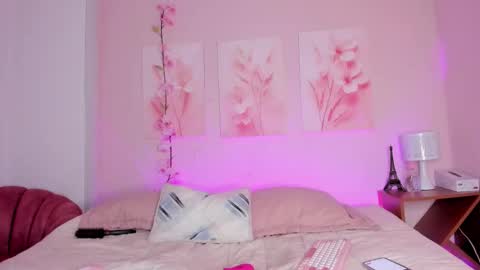 Snapshot of amiiclark chatting on 03.23.26 AmiiClark online show from 03.23.26