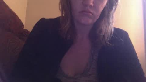 Snapshot of amileamariestar chatting on 03.11.25 amileamariestar online show from 03.11.25