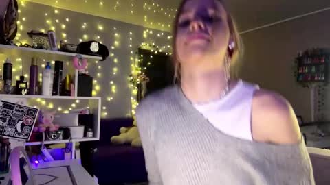 Amily online show from 02.21.26