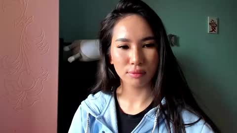 Amina online show from 09.30.25