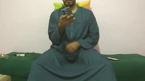 Amir online show from 11.11.25