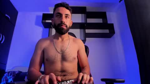 Snapshot of amir_salah chatting on 03.11.25 Amir online show from 03.11.25