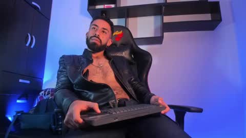 Snapshot of amir_salah chatting on 03.12.25 Amir online show from 03.12.25