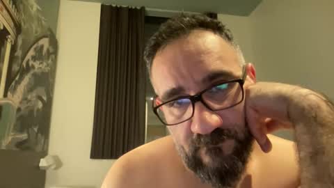 Snapshot of amirsds3298129 chatting on 02.19.26 amirsds3298129 online show from 02.19.26