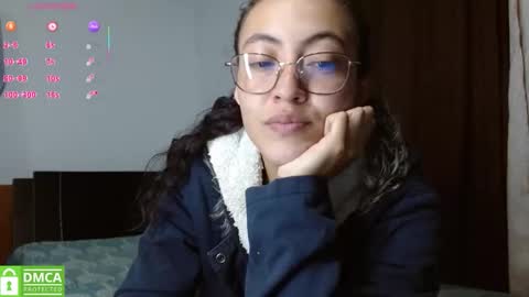 Snapshot of amitlu_ chatting on 05.17.26 amitlu_ online show from 05.17.26