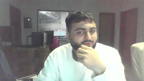 Snapshot of ammar2019111 chatting on 02.22.25 play boy online show from 02.22.25