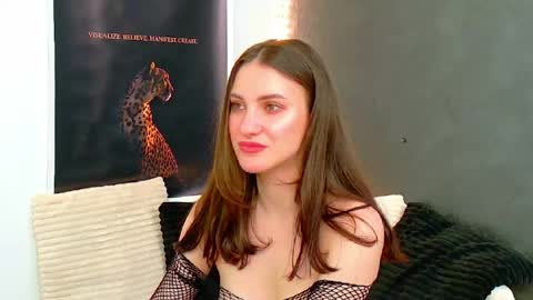 Snapshot of ammirra_a chatting on 05.08.26 Amira online show from 05.08.26