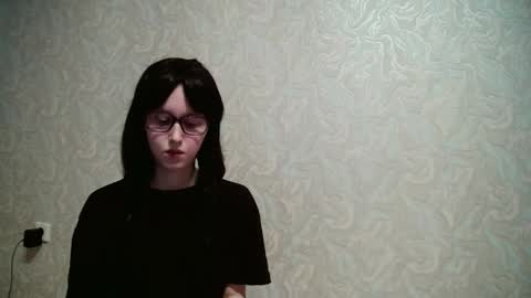 Amomira online show from 09.24.25