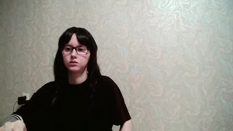 Amomira online show from 11.30.25