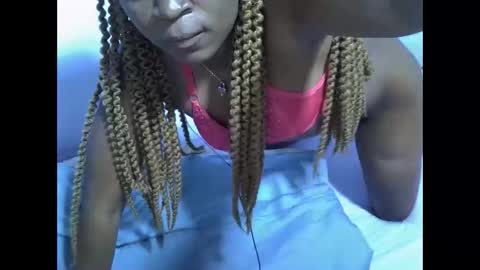 Snapshot of amor_anny chatting on 09.10.25 anny online show from 09.10.25