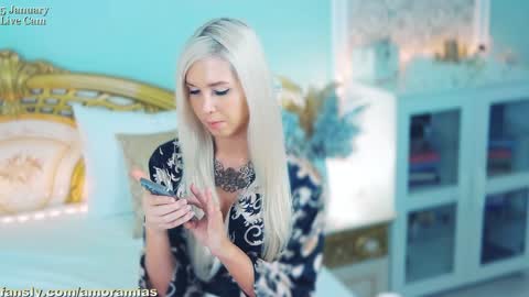  Im the first transgender post-op model on haturbate. I have a new sweet pussy... online show from 01.05.25