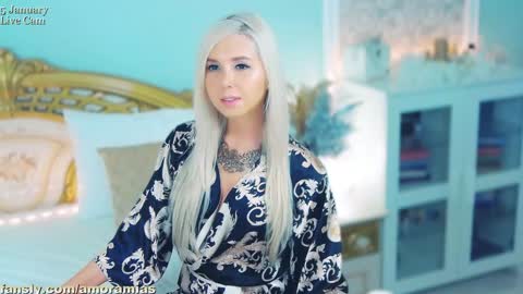  Im the first transgender post-op model on haturbate. I have a new sweet pussy... online show from 01.05.25