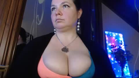 Snapshot of amorelara chatting on 12.07.24 amorelara online show from 12.07.24