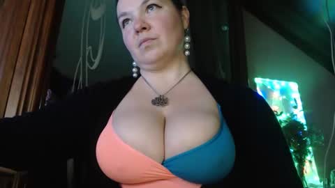 Snapshot of amorelara chatting on 12.08.24 amorelara online show from 12.08.24