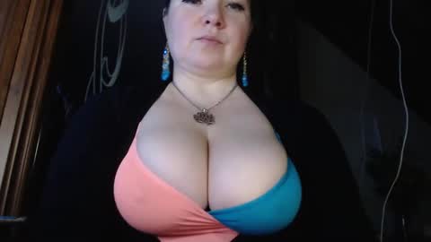 Snapshot of amorelara chatting on 01.11.25 amorelara online show from 01.11.25