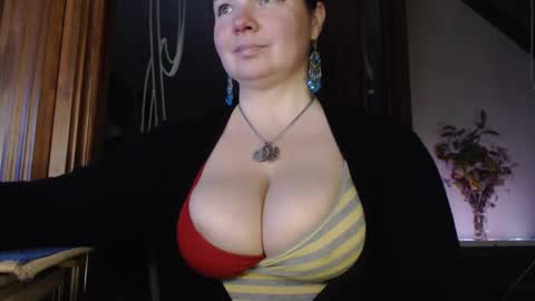 Snapshot of amorelara chatting on 03.03.25 amorelara online show from 03.03.25