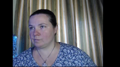 Snapshot of amorelara chatting on 09.15.25 amorelara online show from 09.15.25