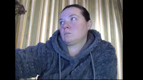 Snapshot of amorelara chatting on 10.10.25 amorelara online show from 10.10.25