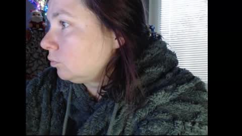 Snapshot of amorelara chatting on 10.12.25 amorelara online show from 10.12.25