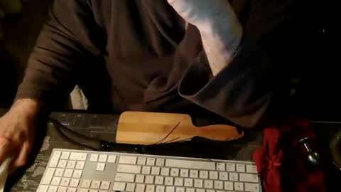 amslave4f online show from 02.08.25