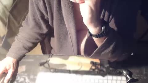 amslave4f online show from 09.28.25