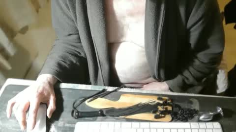 amslave4f online show from 03.16.26