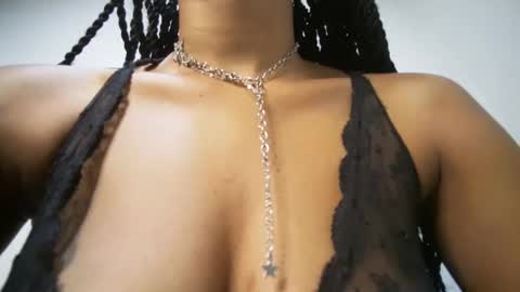 Snapshot of amunetlover chatting on 01.25.25 shantel online show from 01.25.25